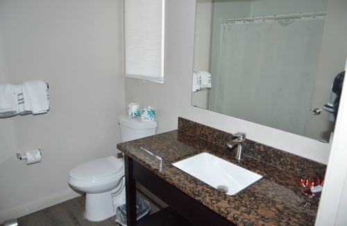 Ventura Hotel | Glass Slipper Inn - Stanford Palo Alto
