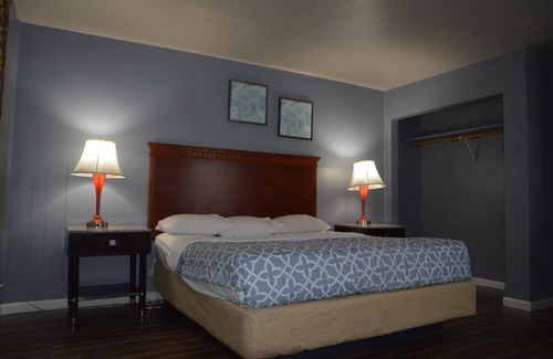 Ventura Hotel | Glass Slipper Inn - Stanford Palo Alto