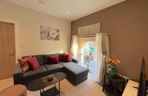 Glastonbury Apartment | Glastonbury Gem, 2 Bedroom Apartment