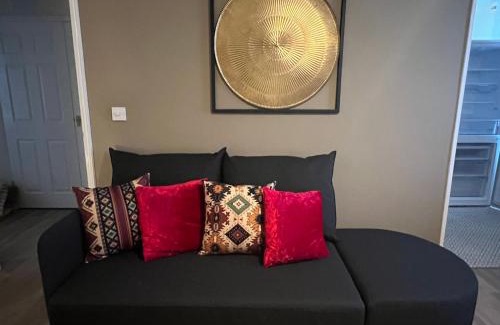 Glastonbury Apartment | Glastonbury High Street Sanctuary- 2 BD, Sleeps 4