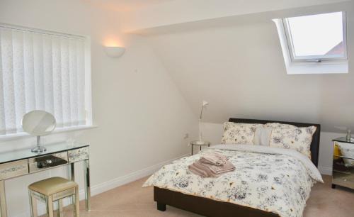 Glastonbury Apartment | glastonbury town garden house