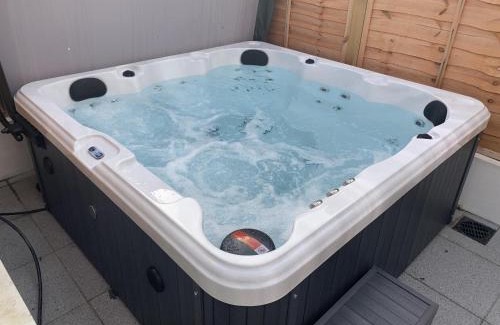 St. Florence House | Glebe Cottage - 2 Bedroom Holiday Home - St Florence