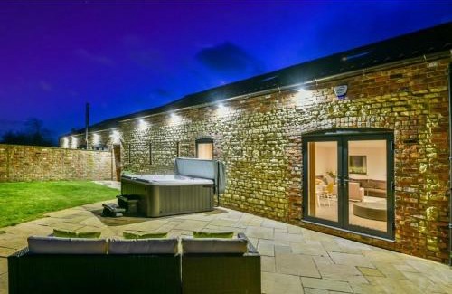 Lincoln House | Glebe Farm 4Br Sleeps 11 Hot Tub Pet Friendly