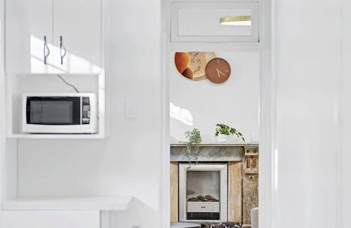 Annandale House | Glebe Gem | 4Bd with City & Nature at Doorstep