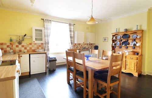 Wookey House | GLEBE HOUSE, family friendly, character holiday cottage in Wells