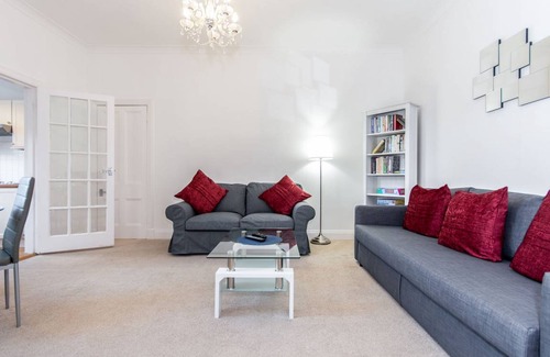 Levenmouth Apartment | Glebe with 2 bedrooms and 1.5 bathrooms
