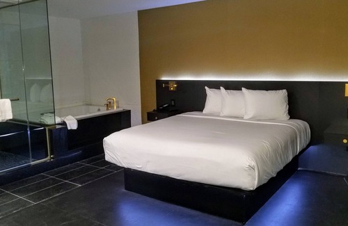Grandview Hotel | Glen Capri Inn & Suites - Burbank Universal