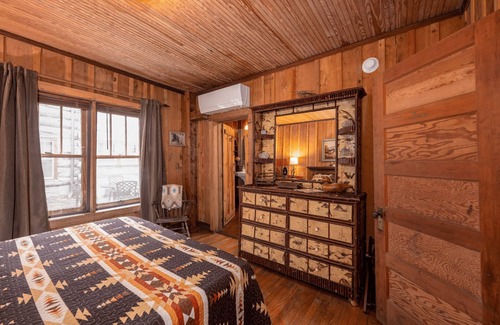 Topton Bed & Breakfast | Glen Choga Lodge