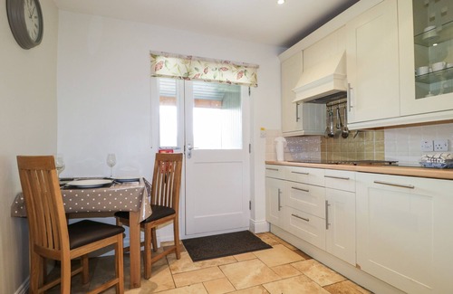 Penrith Cottage | GLEN COTTAGE, pet friendly, with open fire in Keswick