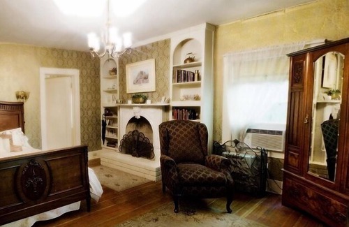 Placerville Bed & Breakfast | Glen Morey Country House B & B Inn