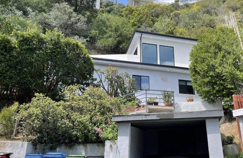 Beachwood Canyon House | Glen Oak Bungalow