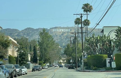 Beachwood Canyon House | Glen Oak Bungalow