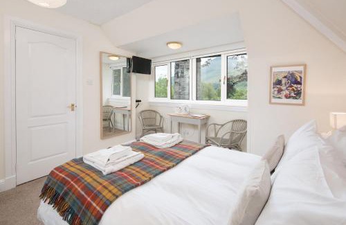 Crianlarich House | Glenbruar House