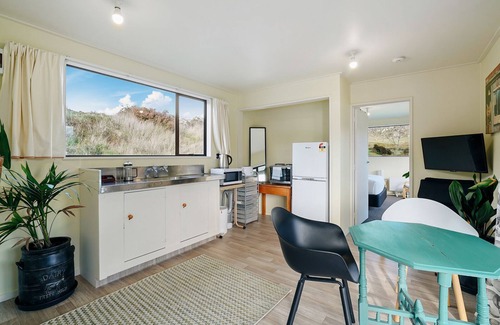 Wanaka House | Glendhu Station Cottage - Glendhu Bay Holiday Home
