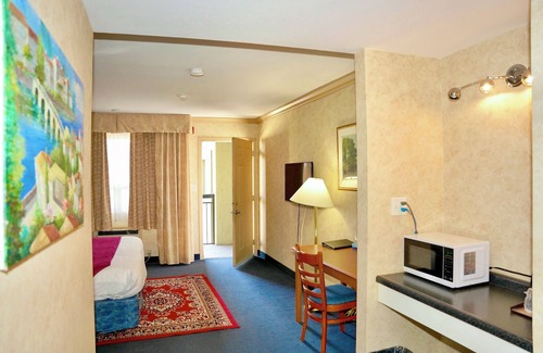Niagara Falls Hotel | Glengate Hotel & Suites