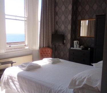 Marazion Bed & Breakfast | Glenleigh Bed and Breakfast