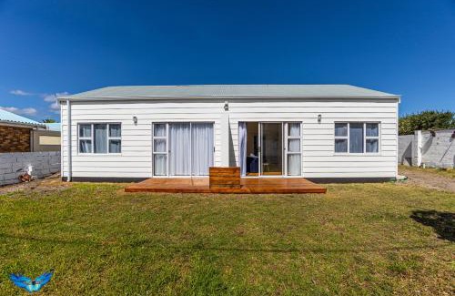 Sandbaai Apartment | Glenley place