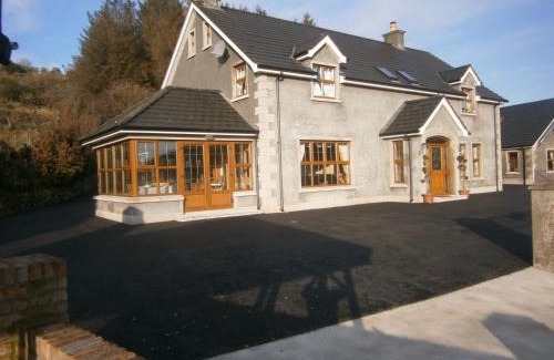 Cushendun Bed & Breakfast | Glenn Eireann House