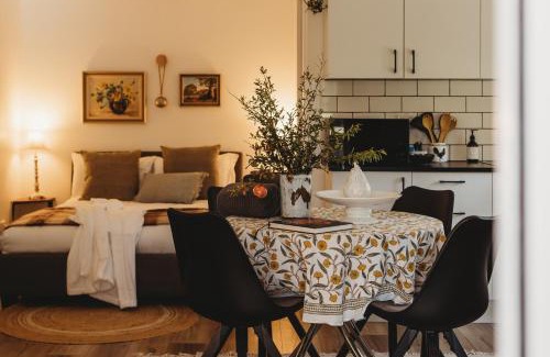 Middle Brook Apartment | Glenoak Cottage