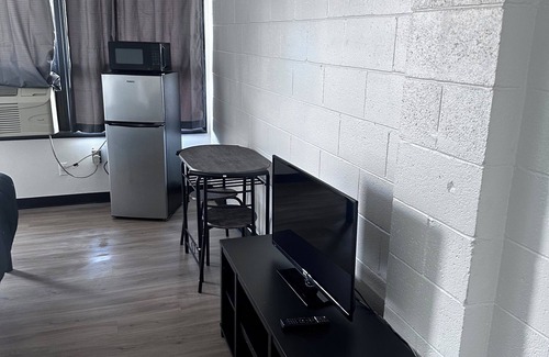Springfield Hotel | Glenstone place extended stay motel