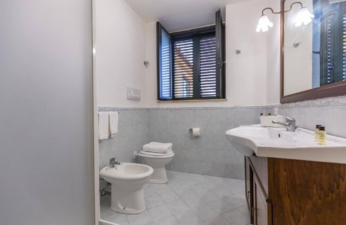 Meta Apartment | Glicine .