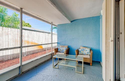 Coral Ridge Isles Apartment | Glittering Palms
