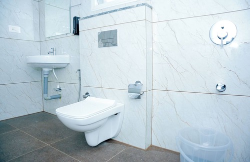 Adyar Hotel | GLOBAL INN AND SUITES