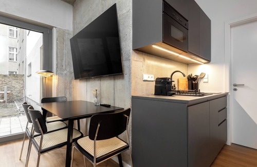 Friedrichshain Apartment | Global Living I The Graf