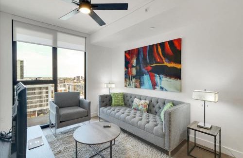 Evans Churchill Apartment | Global Luxury Suites at Downtown Phoenix