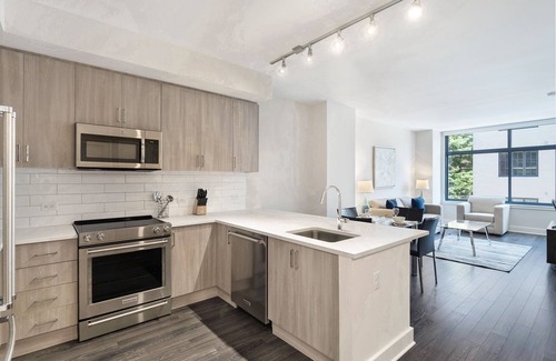Bethesda Apartment | Global Luxury Suites at Bethesda Metro
