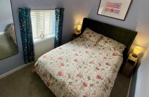 Glastonbury House | Globe Cottage
