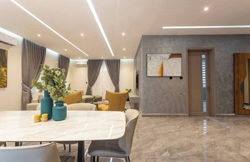 Santeo Villa | Gloria's Court-BlueWaters