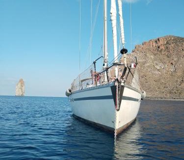 Castellammare Vucciria Boat Rental | Gloria Sailing