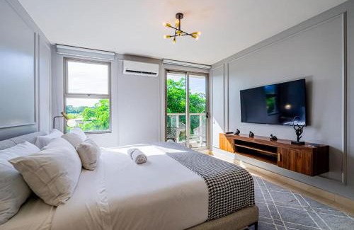 Panama City Apartment | Glorious 1BR with Balcony in Panama Pacifico