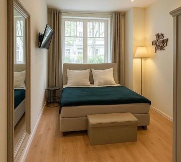 Steglitz Apartment | glorious cloud apartment