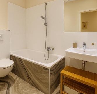 Steglitz Apartment | glorious cloud apartment