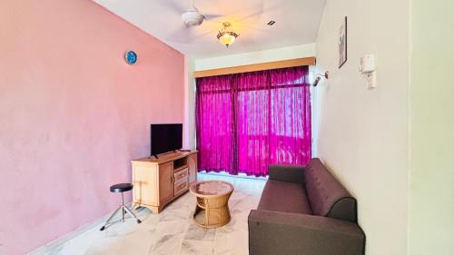 Taman Tanjung Apartment | Glory Beach Resort 2 Room