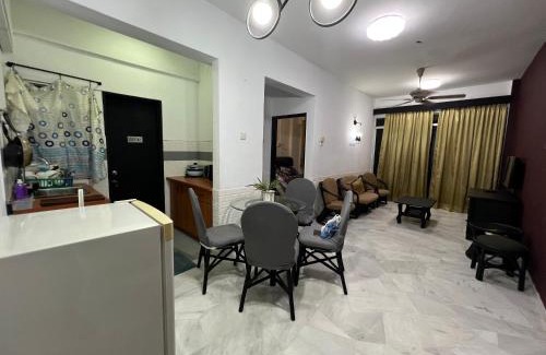Taman Tanjung Apartment | Glory Beach Resort Beach View