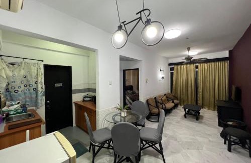 Taman Tanjung Apartment | Glory Beach Resort Beach View