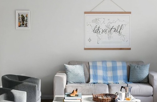 Valla Beach House | Glossies at Coastal Retreat is the perfect place to put your feet up and escape.