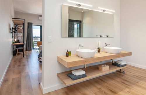 Sandbaai House | Glow Boutique Suites
