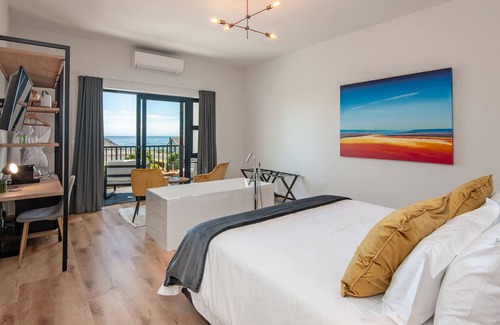 Sandbaai House | Glow Boutique Suites