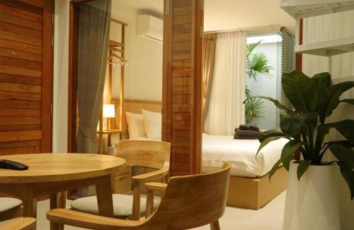 Old City Hotel | Glyn Chiangmai, Cozy Two-Story Rooms in the Heart of Chiang Mai