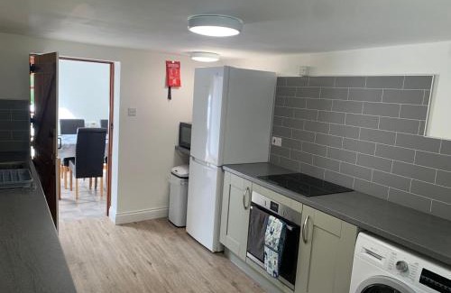 Aberporth House | Glyncoch Aberporth