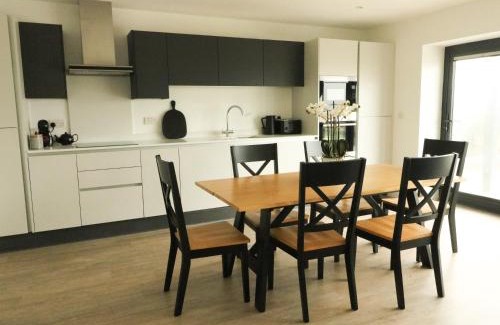 Marianglas Apartment | Glynllifon 2