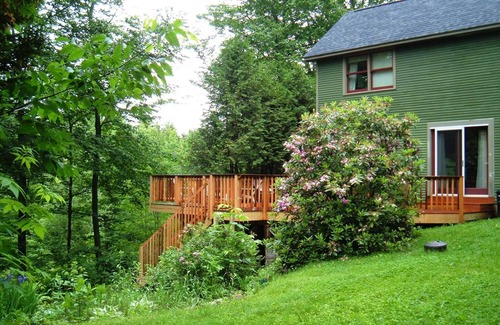 Waitsfield House | Go for Thanksgiving in Vermont, in our fully equipped kitchen