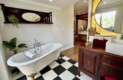 Shelley Point House | Goblins Creek