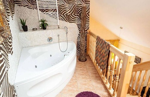 Bernkastel House | Goddess of Happiness Exclusive Room - Fairytale Hotel