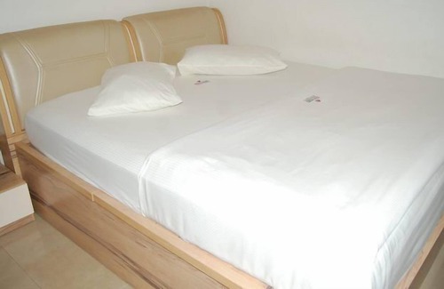 Kampala Hotel | GoExpat Safaris
