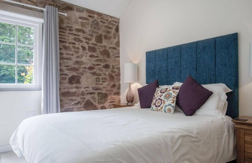 St Ishmaels Apartment | Gofan - 1 Bedroom Studio - St Ishmael's